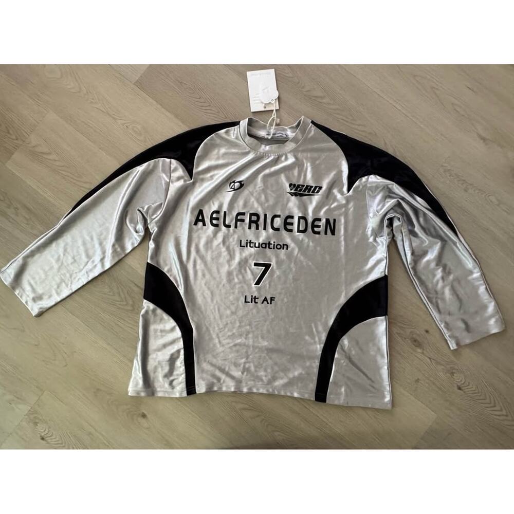 Aelfric Eden XS Oversized Graphic Tees Y2K Silver Boy Band Streetwear T Shirt